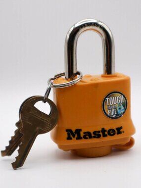 Master Lock Heavy Duty Padlock 315KAD Tough Under Fire Weather Resistant 2 Keys